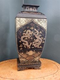 CONVERTIBLE ORIENTAL LACQUER VASE (1 OF 2) 