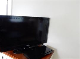 SAMSUNG FLAT SCREEN TV