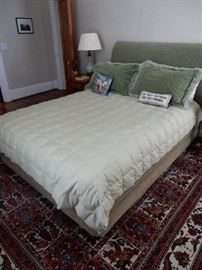Q-SIZE BED WITH UPHOLSTERED HEADBOARD