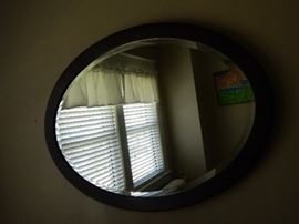 OVAL WALL-HUNG MIRROR WITH BEVELED GLASS