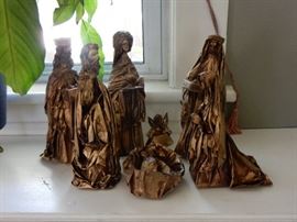 ARTISAN NATIVITY SET