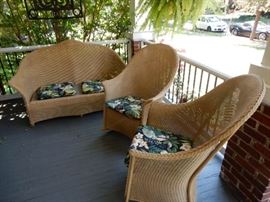 WICKER PORCH SET