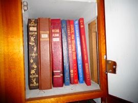 LARGE COLLECTION OF OVER 2000 BOOKS