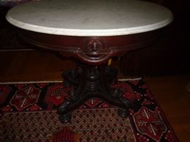 RARE THOMAS BROOKS NEW YORK WOOD CARVER OF VICTORIAN MARBLE TOP CIVIL WAR PARLOR TABLE CIRCA 1860'S
