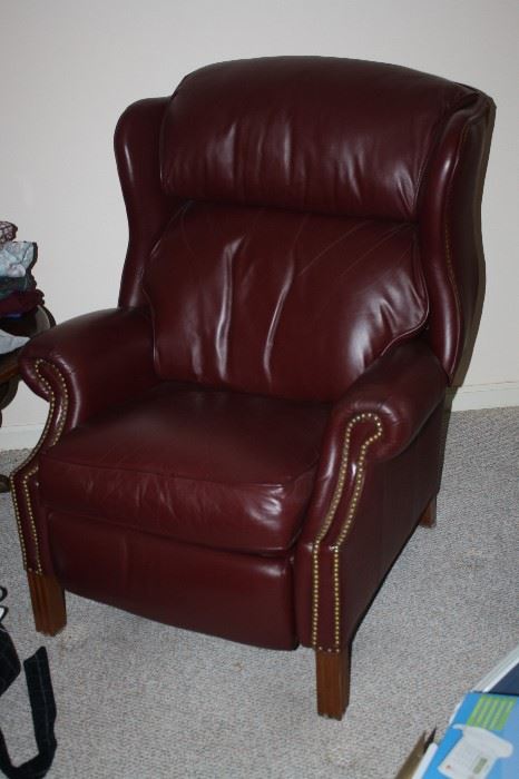 LEATHER RECLINER