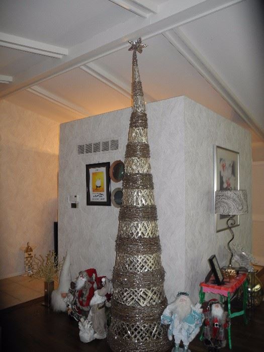 Very large modern Christmas tree!