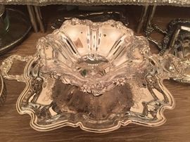 Reed and Barton silver plated bowl and electric warming tray