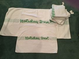 Vintage "SOUVENIR" Holiday Inn towels and hand towels!   LOL!!! Wonderful White elephant gift!!!