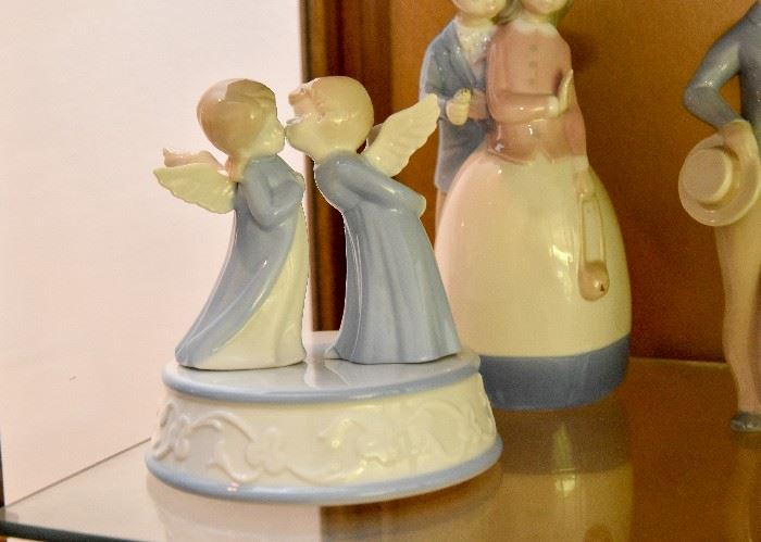 Kissing Angels Porcelain Figurine