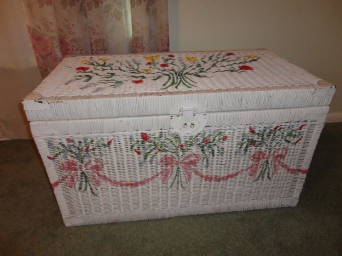 Wicker hope chest