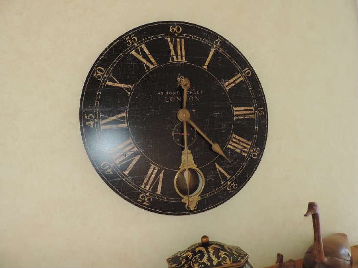 Large (contemporary) wall clock !