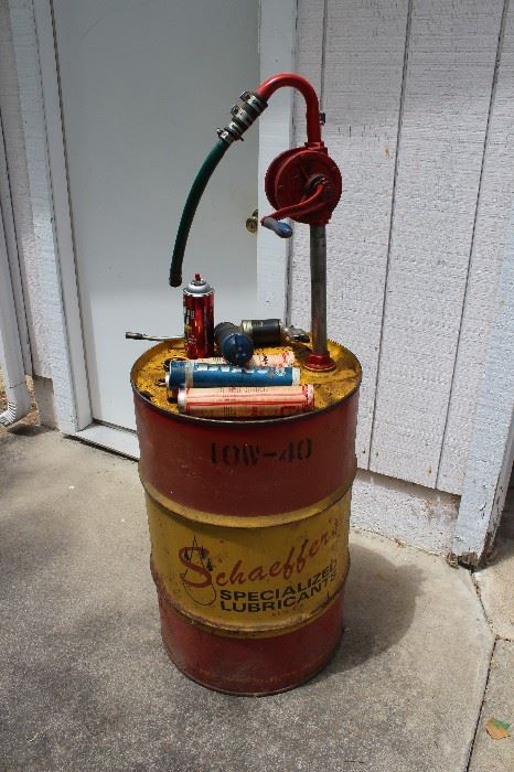 Schaeffer's Oil Drum Barrel with Pump