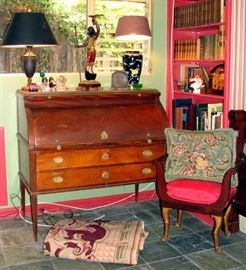 Federal cylinder desk, classical table lamps, Italian 19th century wood carved gondolier, "Aubusson" Savonniere needlepoint room size floor covering