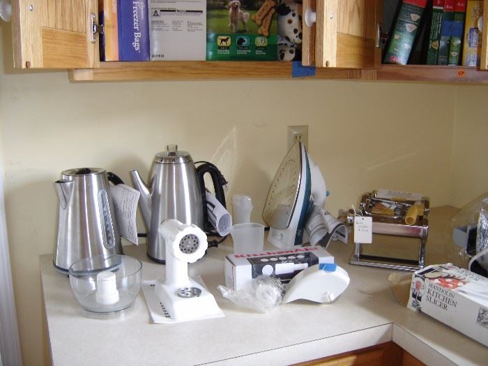 More  electric coffee percolators, iron, meat grinder attachment