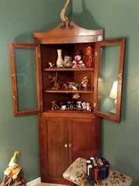 corner cabinet