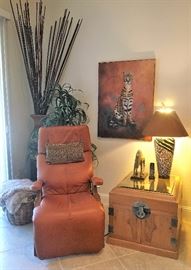 Perfect Chair, Collectors or Display Table End Table