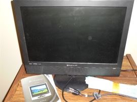 'Element' TV/computer screen w/remote