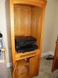 oak cabinet w/4 shelves & lower storage