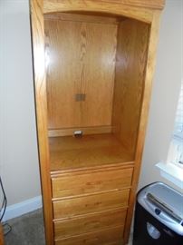 3 drawer oakcabinet