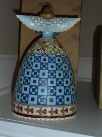 Jim Shore figurines: (with boxes) Easter angel - Last Supper