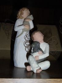 Willow Tree figurines:With Affection