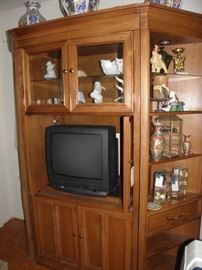 Three piece Oak wall unit.  Smaller old tv (free).  Décor.