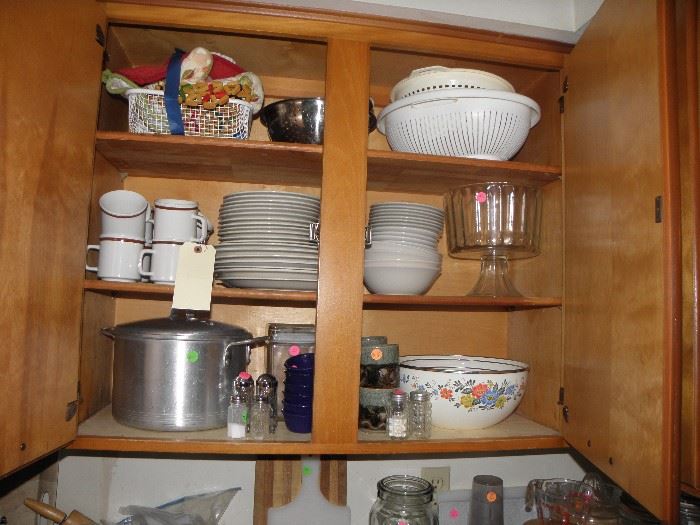 Dishes and kitchen items.