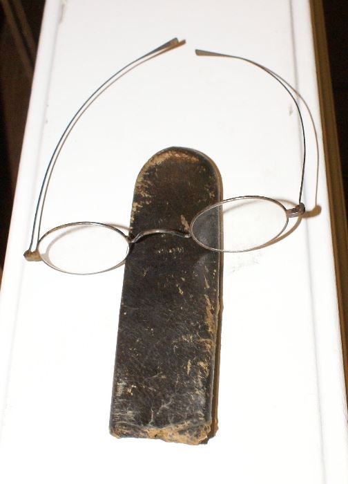 Civil War Era Eye Glasses & Leather Holder Case