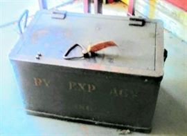 WELLS FARGO/RAILWAY EXPRESS AGENCY STRONG BOX