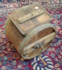 BUTTER CHURN