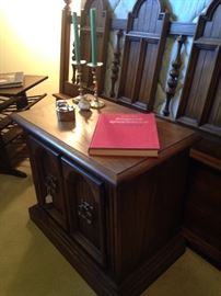 Full bed; nightstand