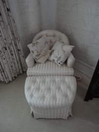 Woodmark Originals chase lounge chair