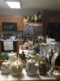 tea pot and rooster collections