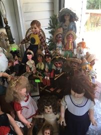 dolls and marionettes