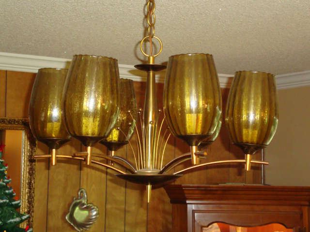 Super nice, vintage light fixture.  This would be a later pick-up (after the sale).