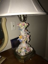 ITALIAN PORCELAIN FLORAL ANGELS LAMP