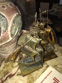 SHIP-BOOKENDS
