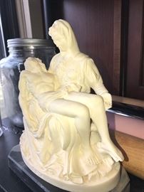 PIADA STATUE