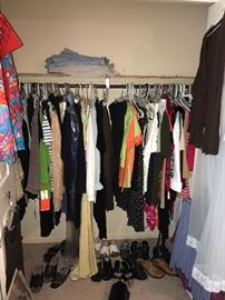 WOMENS VINTAGE CLOTHING