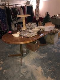 LARGE OAK TABLE