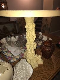 VINTAGE TABLE