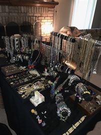 TONS OF COSTUME JEWELRY