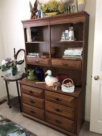 WOODEN DESK WITH HUTCH