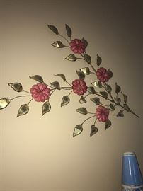 METAL FLORAL WALL ART