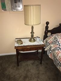 WOODEN SIDE TABLE WITH DRAWER