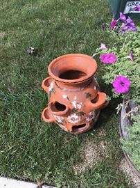 OUTDOOR FLOWER POTS