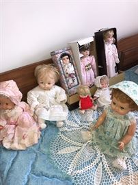 HUGE COLLECTION OF ANTIQUE AND VINTAGE DOLLS