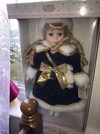 HUGE COLLECTION OF ANTIQUE AND VINTAGE DOLLS