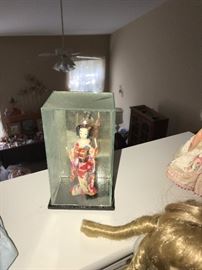 HUGE COLLECTION OF ANTIQUE AND VINTAGE DOLLS