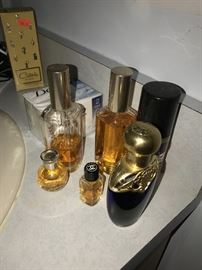 AVON COLLECTIBLE PERFUME AND COLOGNE BOTTLES